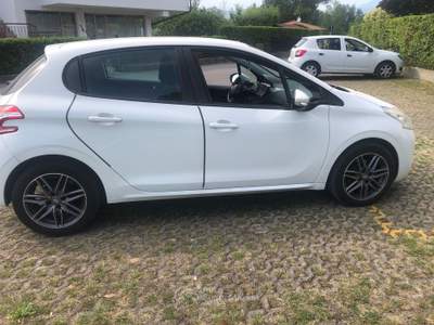 Peugeot 208 Auto neopatentati Bianco usata Manerba del Garda