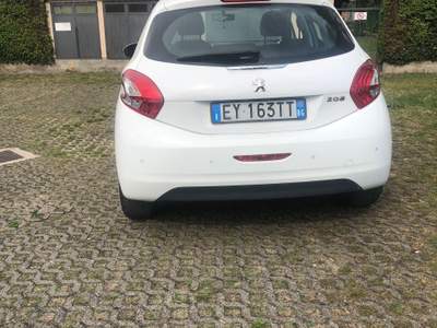 Peugeot 208 Auto neopatentati Bianco usata Manerba del Garda