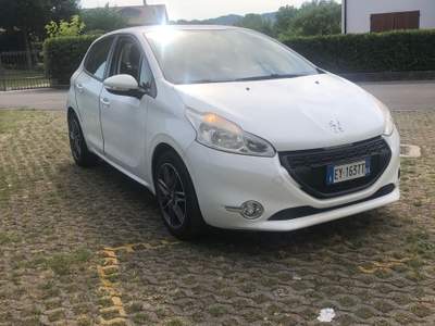 Peugeot 208 Auto neopatentati Bianco usata Manerba del Garda