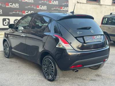 Lancia Ypsilon Lancia Ypsilon 1.0 FireFly 5 porte S&S Hybrid Ecochic Gold Nero usata Giugliano in Campania