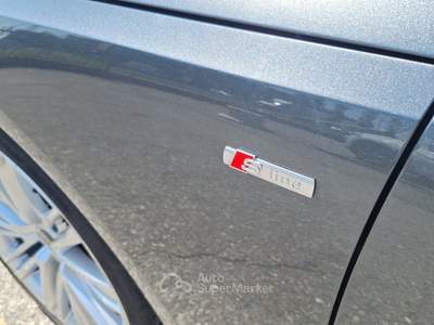 Audi A4 Avant 40 TDI S tronic line edition Grigio usata Fossano