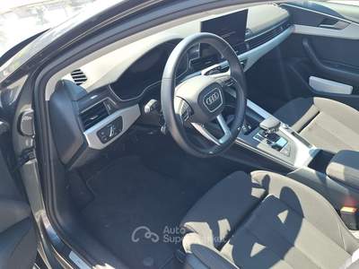 Audi A4 Avant 40 TDI S tronic line edition Grigio usata Fossano