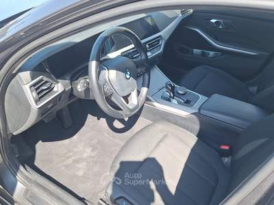 BMW Serie 3 320d 320 320d 48V Business Advantage Grigio usata Fossano