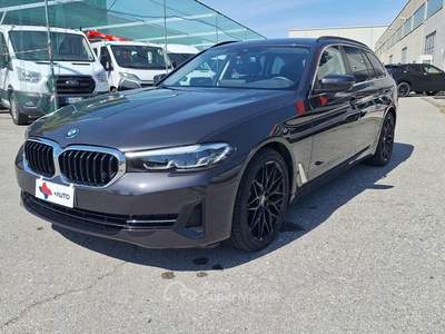 BMW Serie 5 520d 520 520d 48V xDrive Touring Luxury Grigio usata Fossano