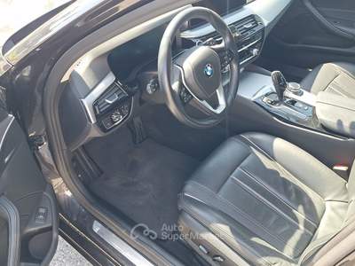 BMW Serie 5 520d 520 520d 48V xDrive Touring Luxury Grigio usata Fossano