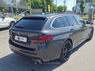 BMW Serie 5 520d 520 520d 48V xDrive Touring Luxury Grigio usata Fossano