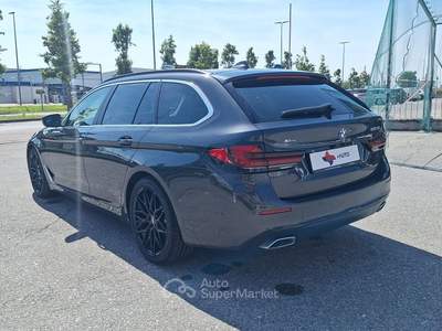 BMW Serie 5 520d 520 520d 48V xDrive Touring Luxury Grigio usata Fossano