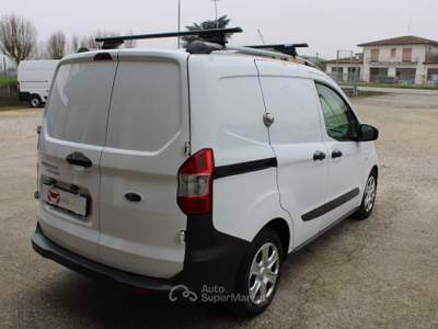 Ford Transit Courier 1.5 diesel 75cv sedili riscaldati Bianco usata TAGLIO DI PO