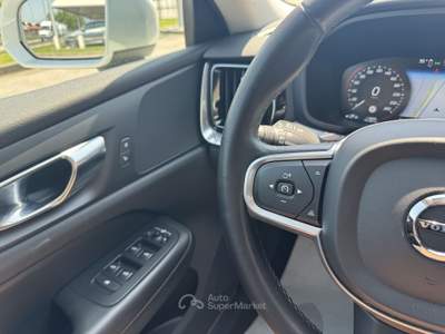 Volvo V60 (Diesel/Hybrid) Automatico Momentum Business Bianco usata Crocetta del Montello