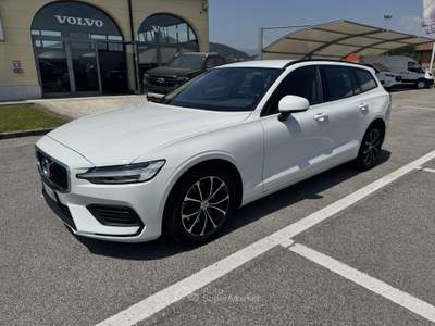 Volvo V60 (Diesel/Hybrid) Automatico Momentum Business Bianco usata Crocetta del Montello