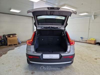 Volvo XC40 VOLVO XC40 T5 RECHARGE PLUG-IN AUTO PLUS BRIGHT SUV usata Pozzuoli
