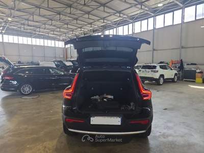 Volvo XC40 VOLVO XC40 T4 RECHARGE PLUG-IN AUTO ESSENTIAL SUV usata Roma