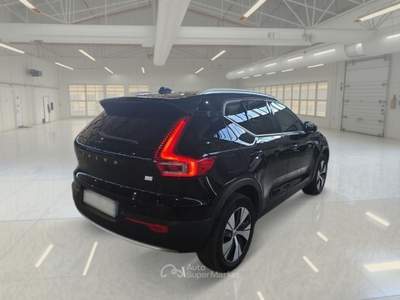 Volvo XC40 VOLVO XC40 T4 RECHARGE PLUG-IN AUTO ESSENTIAL SUV usata Roma