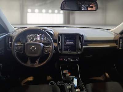 Volvo XC40 VOLVO XC40 T4 RECHARGE PLUG-IN AUTO ESSENTIAL SUV usata Roma
