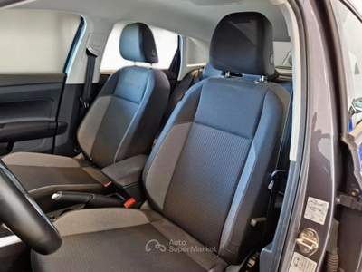 Volkswagen Taigo VOLKSWAGEN TAIGO 1.0 TSI 81KW LIFE DSG SUV usata Bari