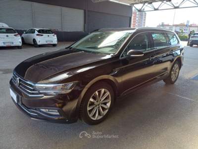 Volkswagen Passat VOLKSWAGEN PASSAT VARIANT 2.0 TDI SCR EVO 110KW BUSINESS DSG STATION WAGON usata Verona
