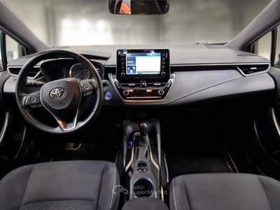 Toyota Corolla TOYOTA COROLLA 2.0 HYBRID BUSINESS 5 PORTE BERLINA usata Casei Gerola