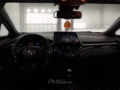Toyota C-HR TOYOTA C-HR 1.8H 98CV E-CVT BUSINESS SUV usata Pozzuoli