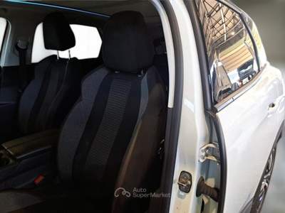 Peugeot 3008 PEUGEOT 3008 BLUEHDI 130 EAT8 SES BUSINESS SUV usata Roma