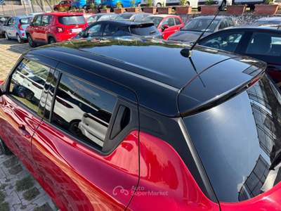 Suzuki Swift 1.2cc Mild Hybrid 83cv Top Rosso usata Pozzuoli