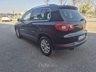 Volkswagen Tiguan 2.0 16V TDI DPF Trend & Fun (18°) EURO 5 Nero usata Trofarello