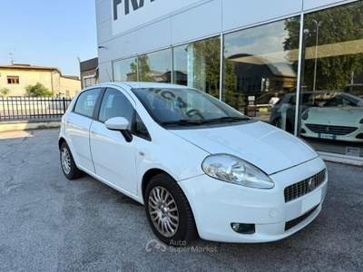 Fiat Grande Punto 1.3 MJT 90 CV 5 porte Emotion Bianco usata CALCINATO