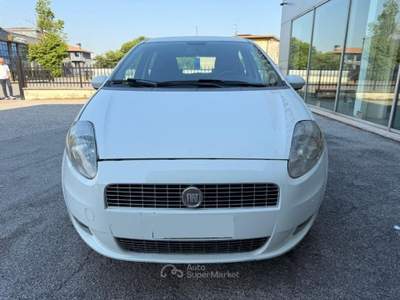 Fiat Grande Punto 1.3 MJT 90 CV 5 porte Emotion Bianco usata CALCINATO