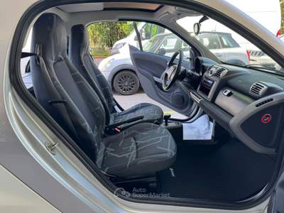 Smart ForTwo 1.0 mhd Passion 71cv GARANZIA 24 MESI Bianco usata Riccione