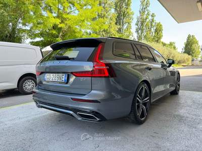 Volvo V60 b4 R-Design Hybrid GARANZIA 24 MESI Grigio usata Riccione