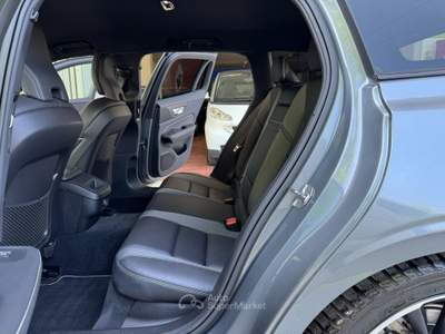 Volvo V60 b4 R-Design Hybrid GARANZIA 24 MESI Grigio usata Riccione