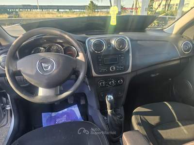 Dacia Sandero GPL 90cv S&S Lauréate Grigio usata Qualiano