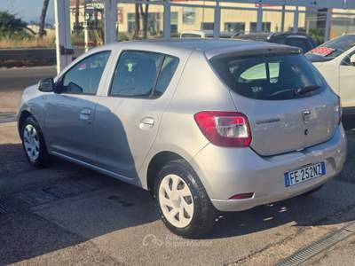 Dacia Sandero GPL 90cv S&S Lauréate Grigio usata Qualiano