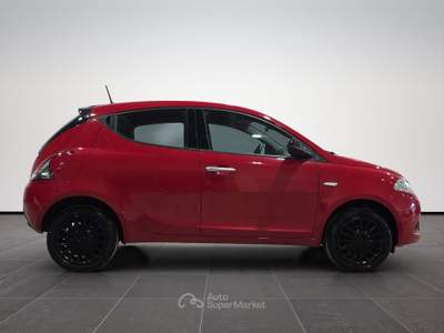 Lancia Ypsilon  1.0 firefly hybrid silver plus s&s 70cv Rosso usata Firenze