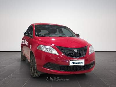 Lancia Ypsilon  1.0 firefly hybrid silver plus s&s 70cv Rosso usata Firenze