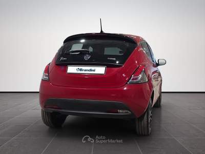 Lancia Ypsilon  1.0 firefly hybrid silver plus s&s 70cv Rosso usata Firenze