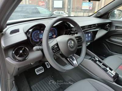 Alfa Romeo Junior 1200 HYBRID SPECIALE 136CV EDCT6 NAV CAM"18 Bianco usata Pistoia
