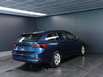 Skoda Octavia 2.0 TDI 116CV DSG Wagon Executive Blu/Azzurro usata Arsiè