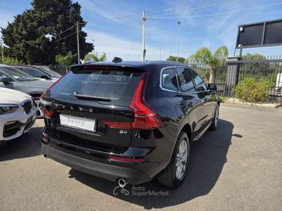 Volvo XC60 B4 (d) AWD Geartronic Momentum Pro Nero usata Taranto