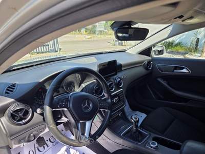 Mercedes-Benz Classe A d Business Argento usata Taranto