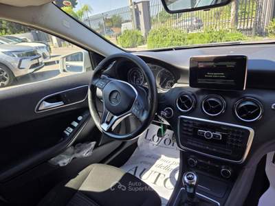 Mercedes-Benz Classe A d Business Argento usata Taranto