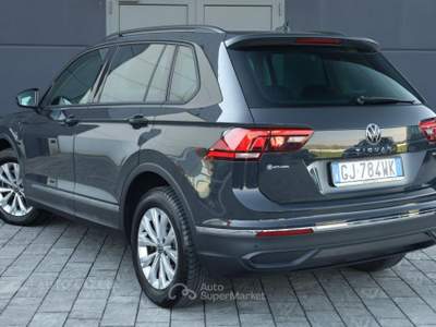 Volkswagen Tiguan 1.4 eTSI eHYBRID DSG Life Grigio usata Caorso