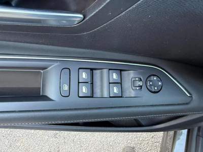 Peugeot 3008 BlueHDi 130 S&S EAT8 Allure Pack Grigio usata Teano