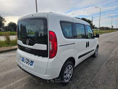 Fiat Doblò 1.6 MJT 16V 95CV EASY AUTOVETTURA Bianco usata Maruggio