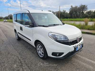 Fiat Doblò 1.6 MJT 16V 95CV EASY AUTOVETTURA Bianco usata Maruggio