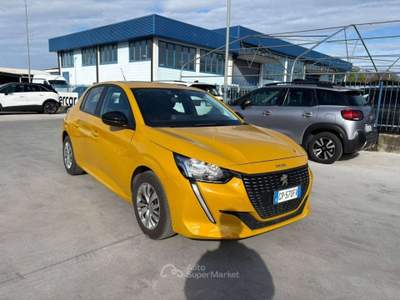 Peugeot 208 NEOPATENTATI CAR PLAY 208 1.2 Active Pack TG : GP5 Giallo usata Basiliano