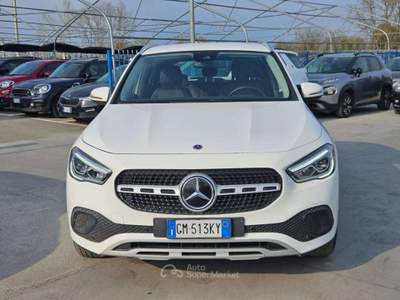 Mercedes-Benz GLA GLA 180D Business Extra auto TG : GM513KY Bianco usata Basiliano