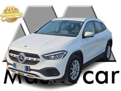 Mercedes-Benz GLA GLA 180D Business Extra auto TG : GM513KY Bianco usata Basiliano