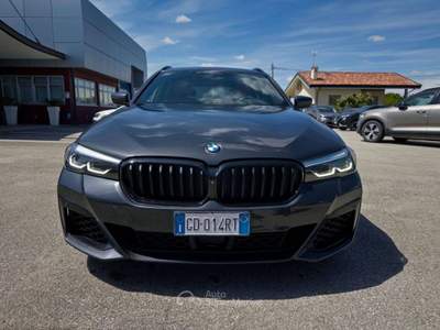 BMW Serie 5 530d 530d Touring xdrive Msport 286cv auto - GD014RT Nero usata Basiliano