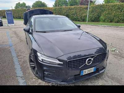 Volvo S60 S60 2.0 b3 R-design auto my21 - GK283FR Nero usata Basiliano