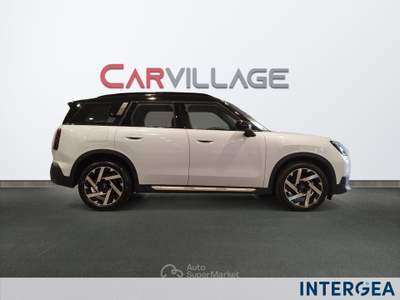 MINI Clubman Mini countryman 2.0 48v d favoured auto ft Bianco usata Sesto Fiorentino